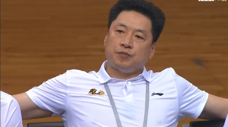 Kaiyun Sports-开云体育-广州队内部会议纪要流出：今晚手感冰凉，意甲使命明确，团队化学反应显著(广州队狂飙2024首秀大战)