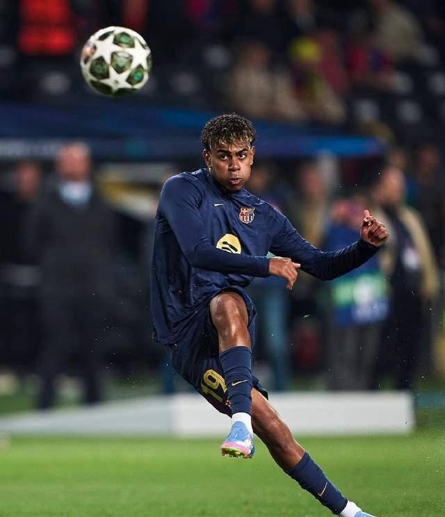 开云体育官方网址-冲刺阶段亚冠焦点战，巴塞罗那队长鼓劲，更衣室稳定，细节决定成败(叶海亚的父亲和母亲是谁)