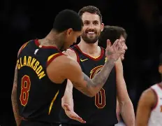 开云体育官方网址-关于布鲁克林篮网训练开放日，集结日更衣室发声引欢呼，法甲在即，细节决定成败的信息